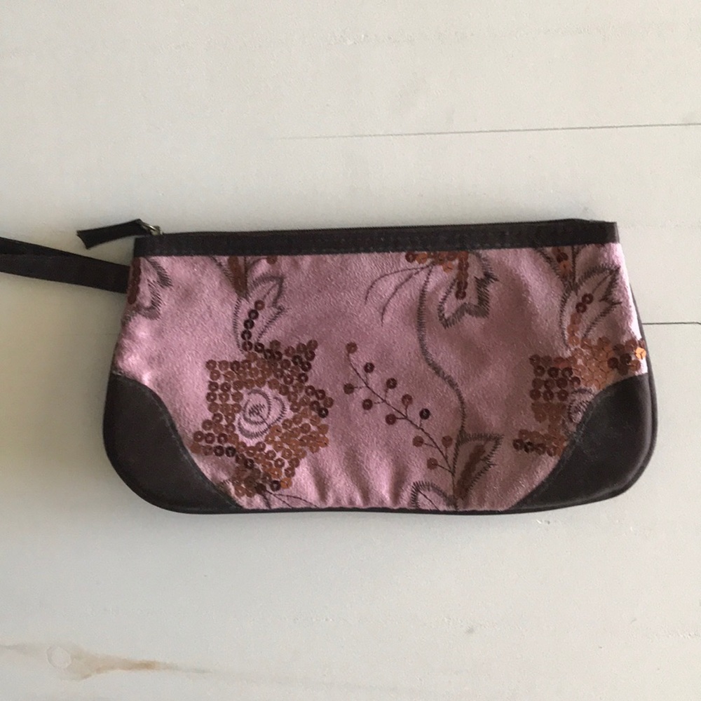 Wristlet